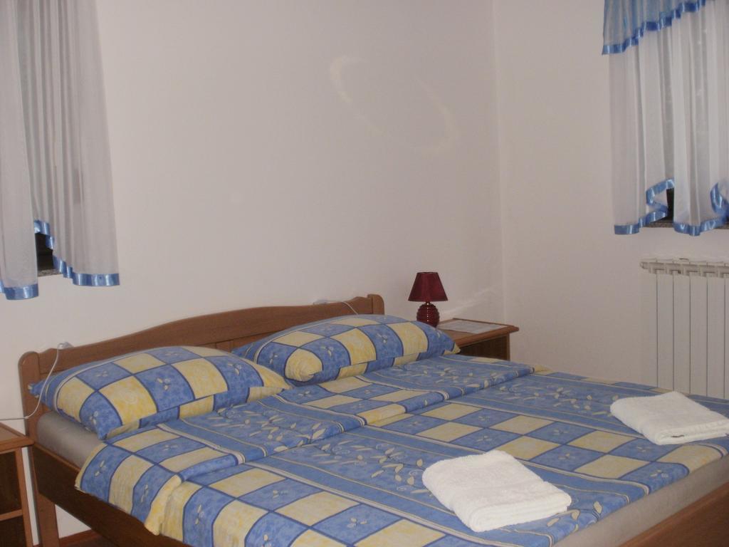 Guest House Korana Ruang foto